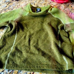 Green kuhl fleece sweater euc